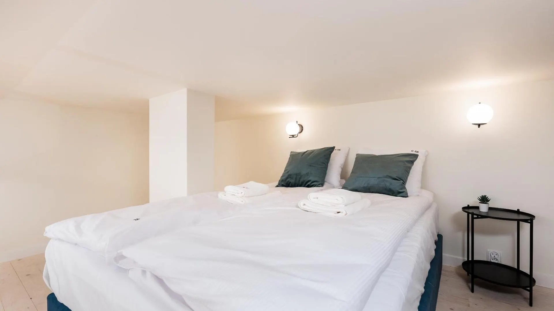 Apartament Krowoderska 55 - By Upstairs Kraków Polska